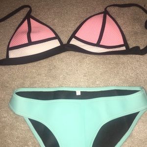 Triangl Bikini